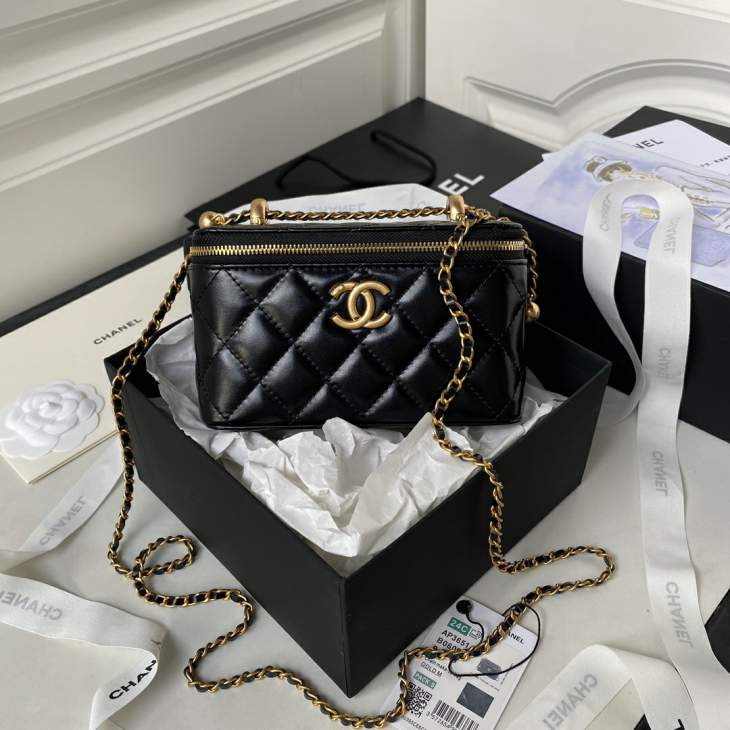 Picture of Chanel Handbags _SKUfw239861993fw